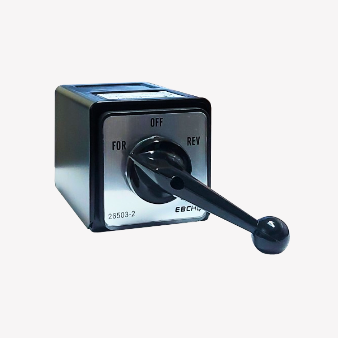 INVERSOR 3X32A 250V CAJA METALICA PALANCA LARGA